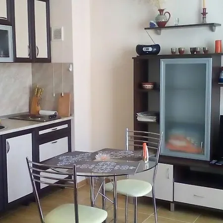 Appartamento 107 *